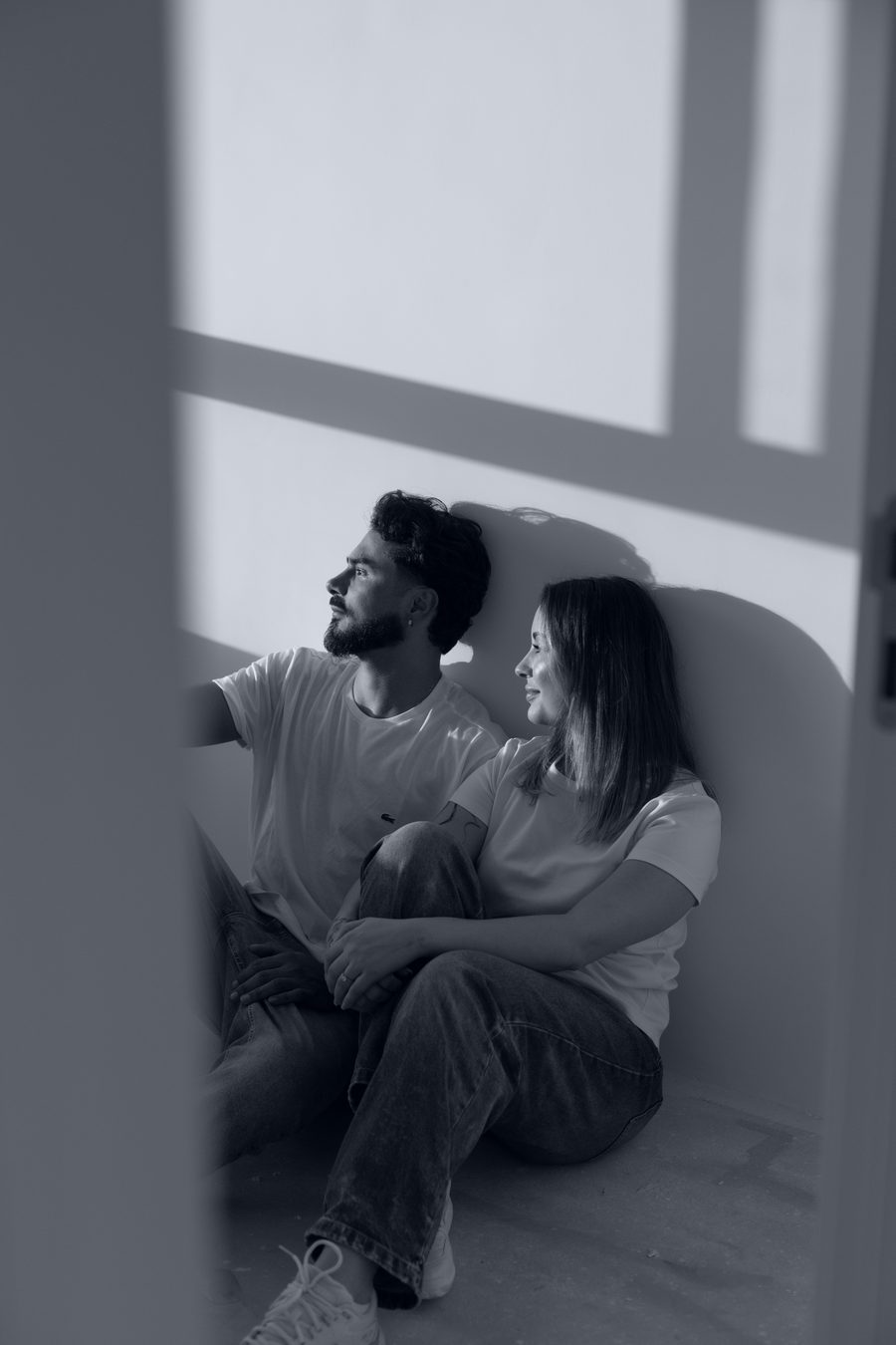 A luz da janela atravessando a sala